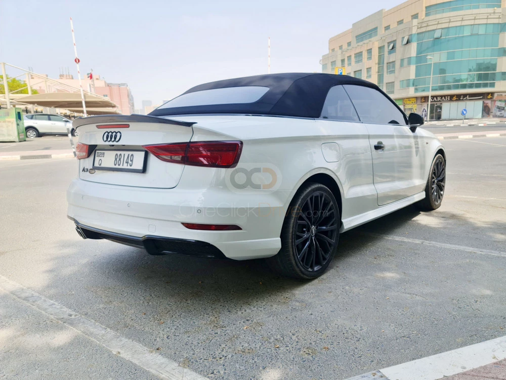 Blanco Audi A3 convertible 2020 for rent in Dubai 8